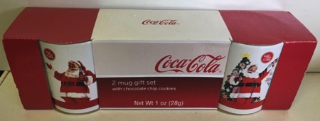 07027-1 € 12,50 coca cola mokken set van 2 afb kerstman