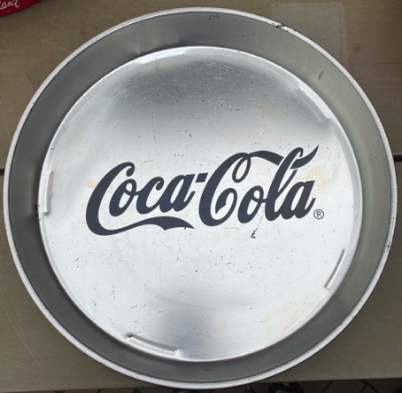 71112-2 € 4,00 coca cola dienblad zilver zwarte letters
