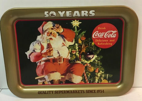 07186d-1 € 10,00 Coca Cola dienblad kerstman bij boom